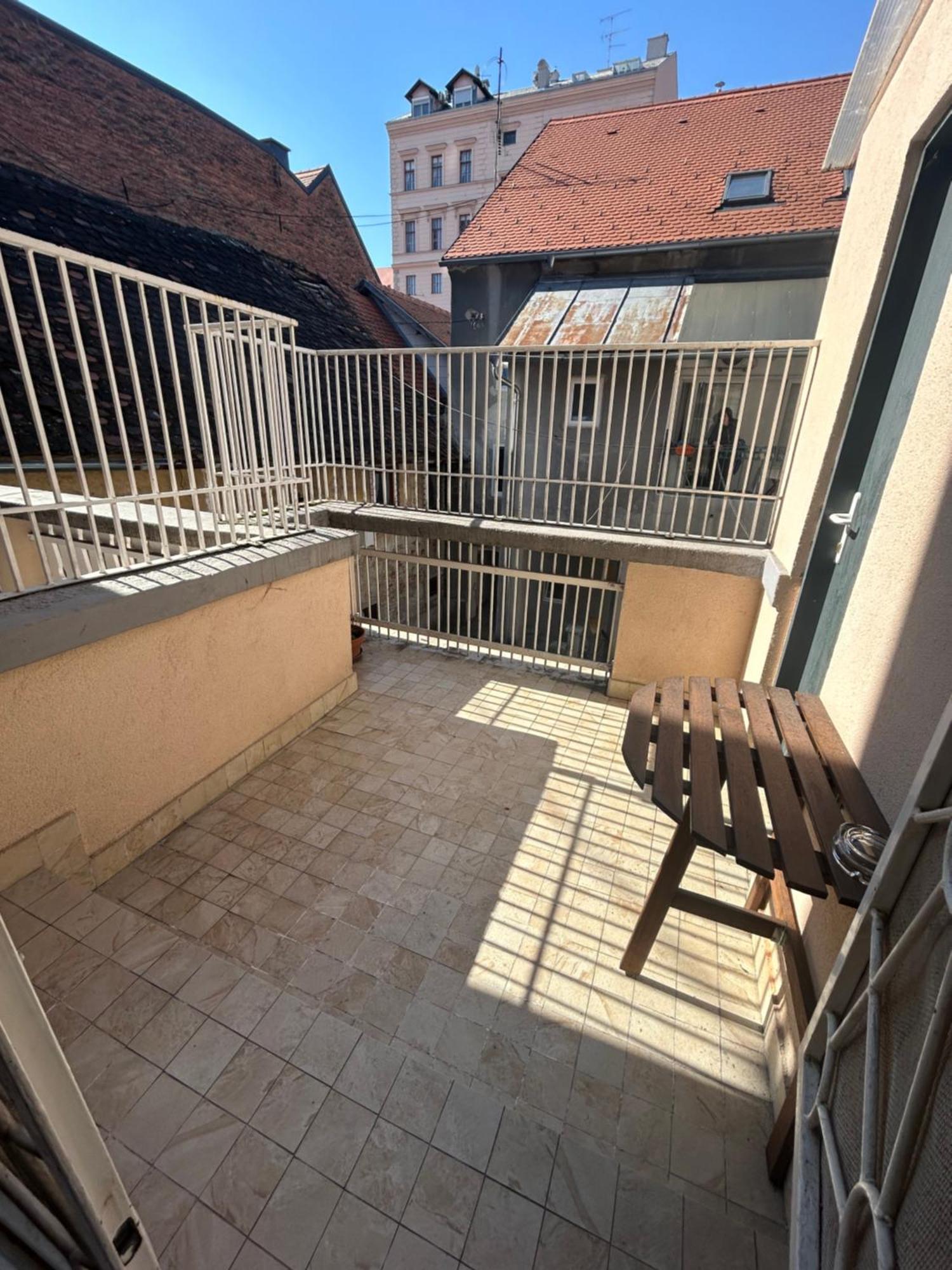 Very Close Studio Apartment Загреб Экстерьер фото